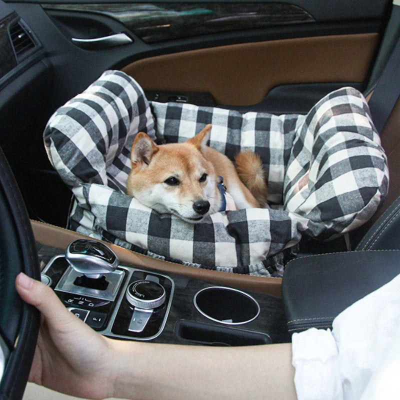 Bequemes Hundebett für das Auto